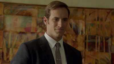 - Could you elaborate?
- Oh, Dirk tries hard, - Ms Fisher's Modern Murder Mysteries
