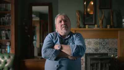 Could I come
and take Jules to hospital, please? - Sophie: A Murder in West Cork