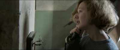 - Could I hear his voice?
- Lasse, say hello to Lassa-mama. - Becoming Astrid