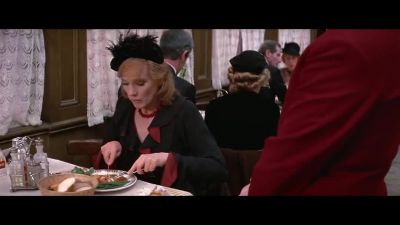 Could I see the wine list - Victor/Victoria