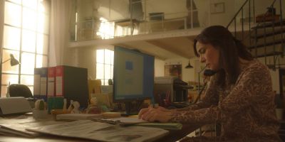 Could I speak to Carla Galli, please? - Signora Volpe