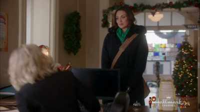 Could you just tell him that
Emma Parkers stopped by? - Christmas Festival of Ice