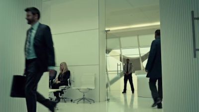 Could you let Johann Pryce know
that Randolph is here? - Hemlock Grove