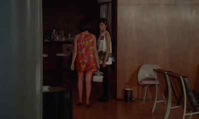 Could you tell me where
the message desk... - The Girl from Rio