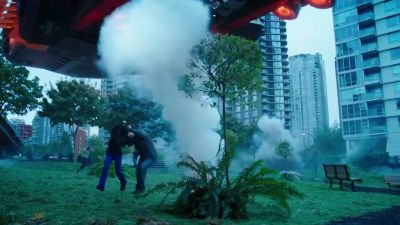 - Could use a little help here. - DC's Legends of Tomorrow