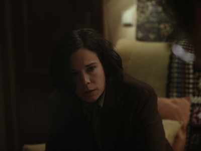 Couldn't you give them away
or keep them? You've got room. - Un amor