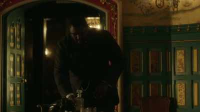 Count Dracula has given
a deadline for his release - - Dracula