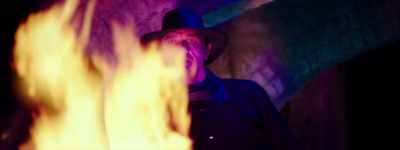 (Count screaming) (fire crackling) - Death Rider in the House of Vampires