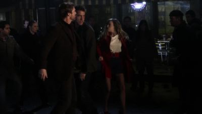 Courtney: Back off! - Smallville