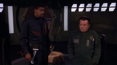 Cover me! Cover me! - Babylon 5