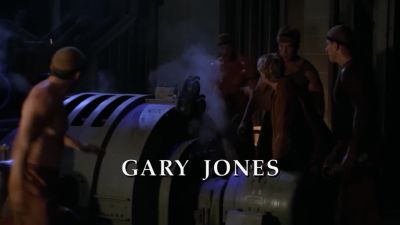 Cover those valves. - Stargate SG-1