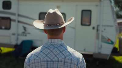 [cows mooing] - Romance on the Ranch