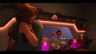 -Cozy.
-What's a… - Bigbug