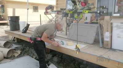 (crack!) - Renovation Resort