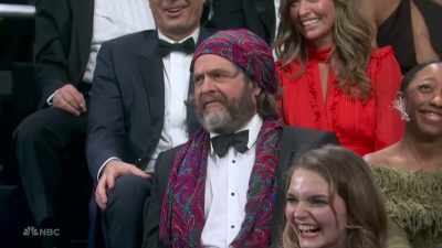 ‫Crazy...
‫right.
‫♪ everybody, like this ♪ - SNL50: The Anniversary Special