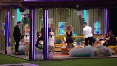 >> CRAZY! - Love Island