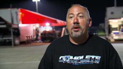 - [crew] Wasn't as bad.
- Yeah, it's just tire smoke. - Street Outlaws No Prep Kings Team Attack