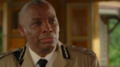 Cricket. - Death in Paradise