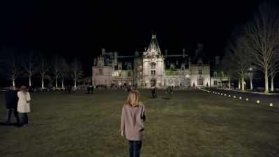 [crickets chirping] - A Biltmore Christmas