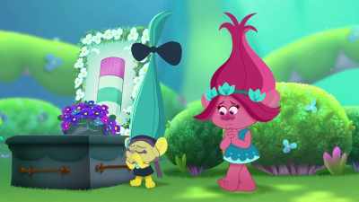 [ cries ] - Trolls: TrollsTopia
