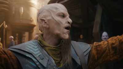 (CROWD APPLAUDING TEPIDLY) - The Guardians of the Galaxy Holiday Special