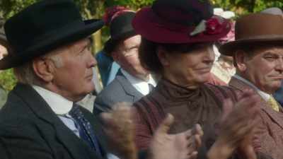 [CROWD APPLAUDS] - Anne of Green Gables: Fire & Dew