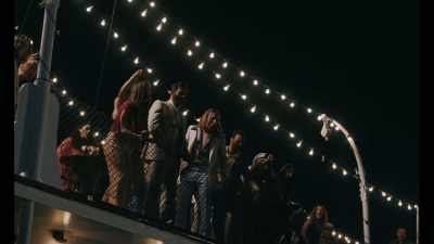 [crowd booing] - Griselda
