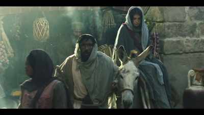 [crowd chattering] - Christmas with The Chosen: Holy Night