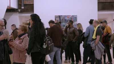 [crowd chattering] - A Revolution on Canvas