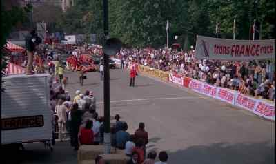 [Crowd Cheering,
Applauding] - Herbie Goes to Monte Carlo