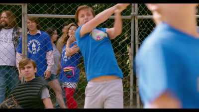 - [crowd cheering]
- [man] Ooh! That's a frozen rope! - Wet Hot American Summer: Ten Years Later
