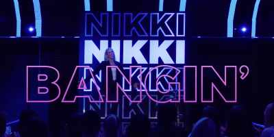 [crowd cheering] - Nikki Glaser: Bangin'