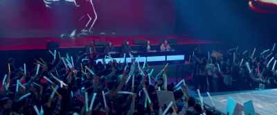 [crowd cheering] - Step Up: Year of the Dance