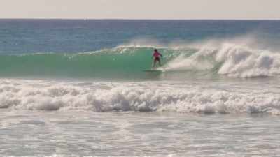 [ Crowd cheering ] - Reef Break