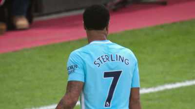 [crowd cheering] - All or Nothing: Manchester City