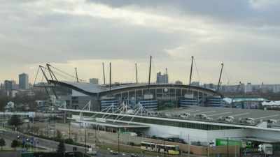 [crowd cheering] - All or Nothing: Manchester City