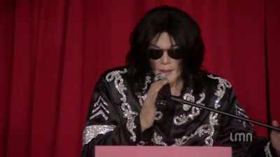 (crowd cheering) - Michael Jackson: Searching for Neverland