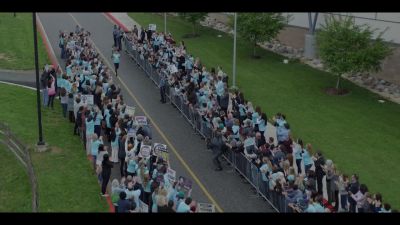 [crowd cheering] - House of Cards
