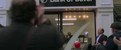 [crowd cheering] - Bank of Dave