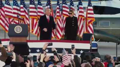 (crowd cheering) - #Untruth: The Psychology of Trumpism