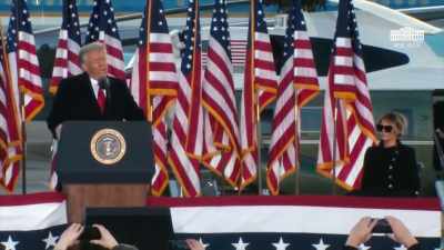 (crowd cheering) - #Untruth: The Psychology of Trumpism
