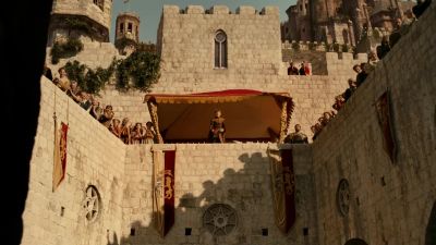 (CROWD CHEERING) - Game of Thrones