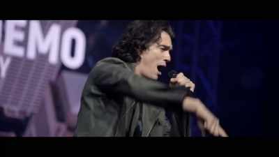 [crowd cheering, whistling] - WeWork: or The Making and Breaking of a $47 Billion Unicorn