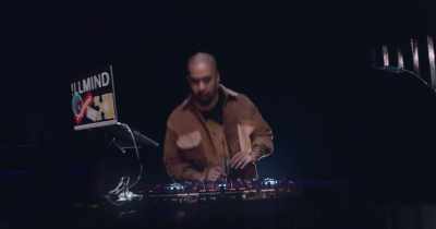 [crowd cheers] - Jo Koy: In His Elements