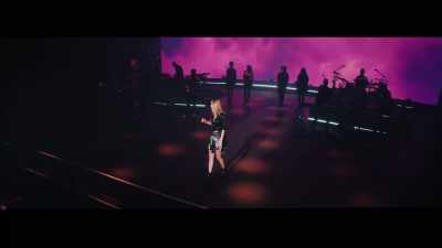 [crowd cheers] - Taylor Swift City of Lover Concert