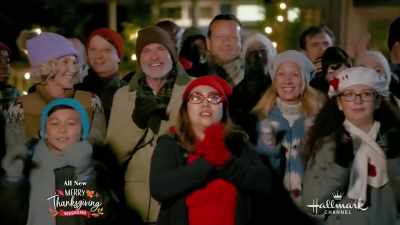 (crowd clapping and cheering) - Making Spirits Bright