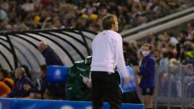 (CROWD GROANS) - Matildas: The World at Our Feet