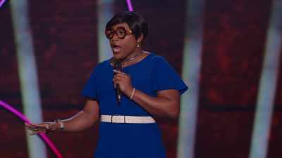 [crowd laughing and cheering] - Hannah Gadsby's Gender Agenda