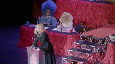 [CROWD LAUGHS AND APPLAUDS] - Trixie Mattel: Moving Parts