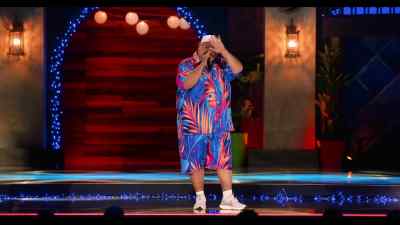 [crowd laughs] - Gabriel Iglesias: Legend of Fluffy